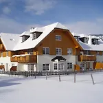 13 By Interhome